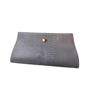 Jalda Kobra Snakeskin Embossed Leather Katherine Magnetic Gray Clutch